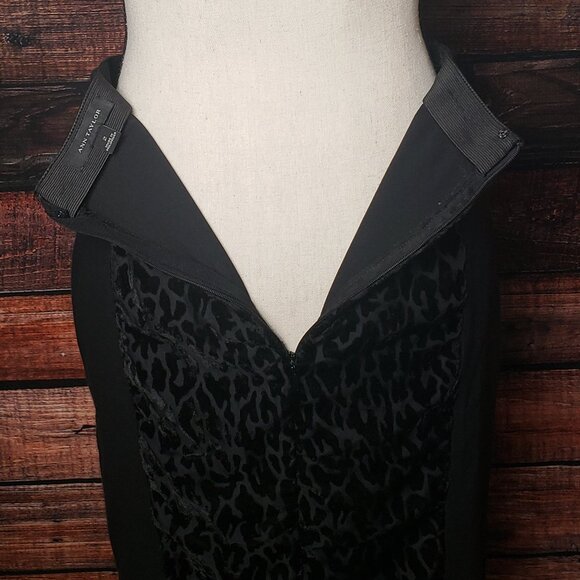 Ann Taylor Pencil Skirt Size 2 Black Velvet Leopard Zip Back - Picture 4 of 8